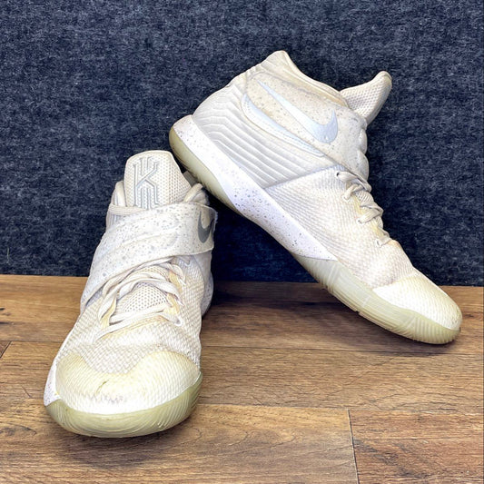 Nike Kyrie 2 Light Bone Reflect Silver Basketball Shoes Kids Size 7Y