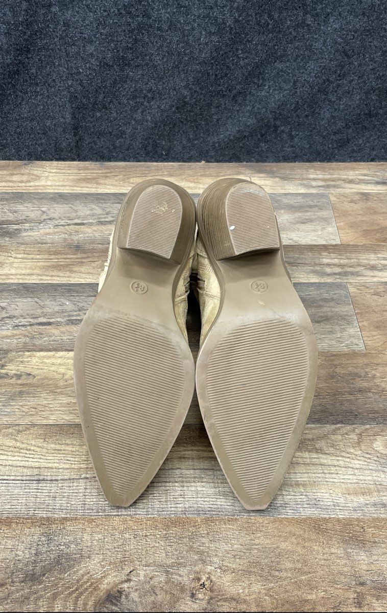 Tan Faux Suede Western Ankle Boots Pointed Toe Cowgirl Booties Women's Size 8.5