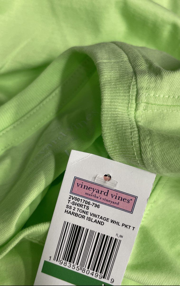 Vineyard Vines Men's Harbor Island Green Vintage Whale Pocket T-Shirt Sz L NWT