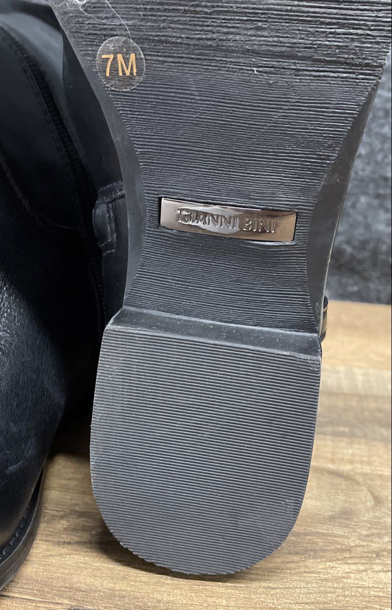 Gianni Bini Black Leather Tall Knee High Side Zip Boots Women's Size 7M NWT