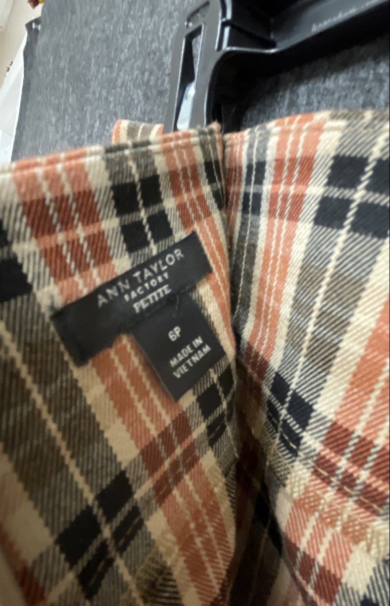 Ann Taylor Factory Women's Multicolor Plaid Pencil Skirt Petite Sz 6P