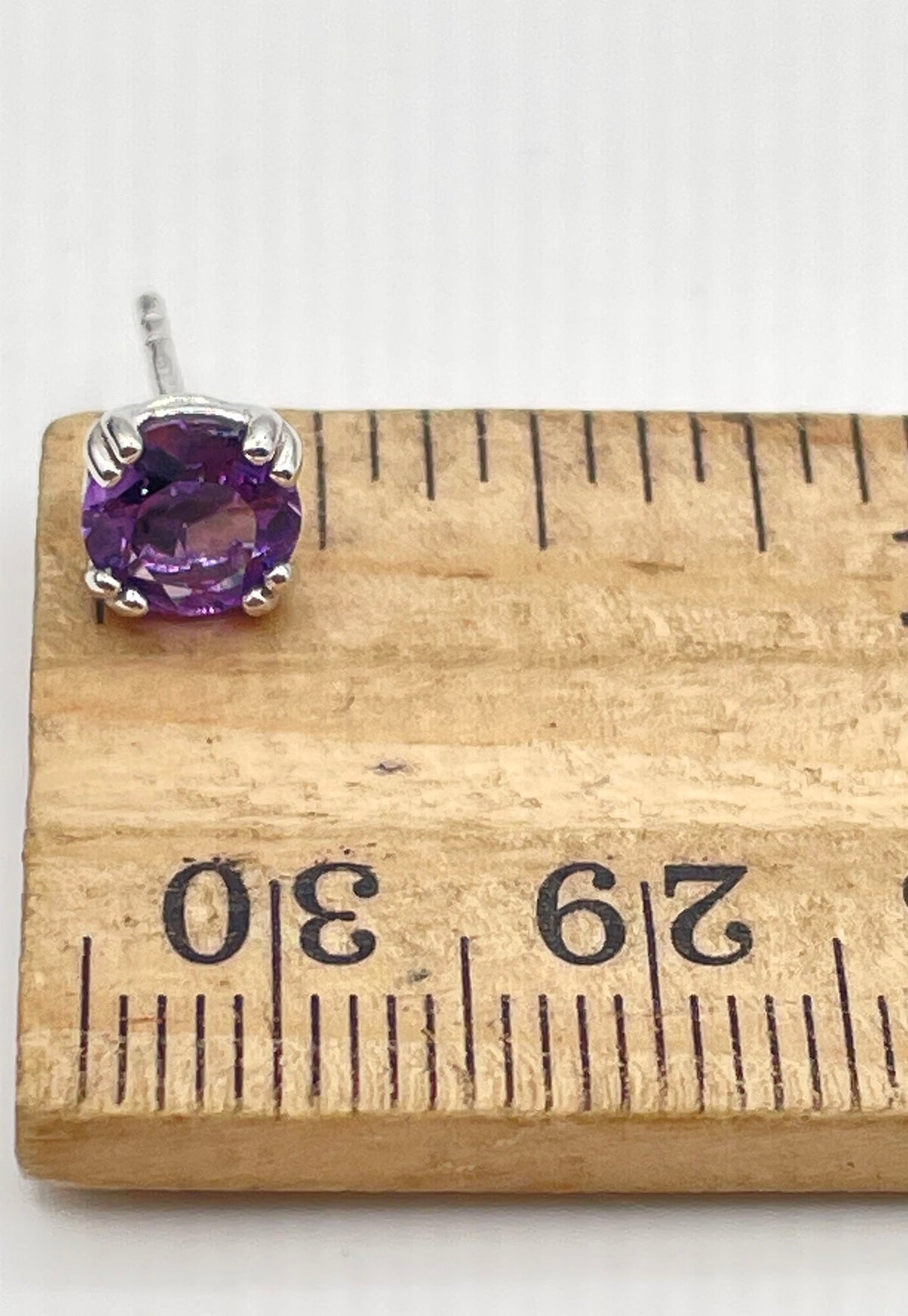925 Sterling Silver Purple Amethyst Stud Earrings 1.5g