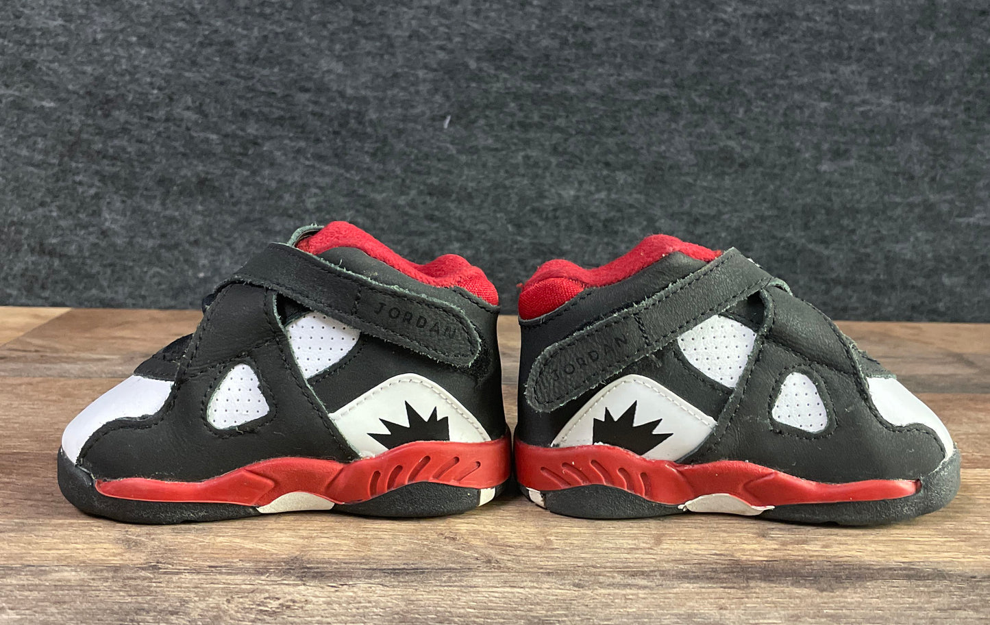 Boy's Infant Toddler Air Jordan 8 Black/red/white Sneaker Size 4C