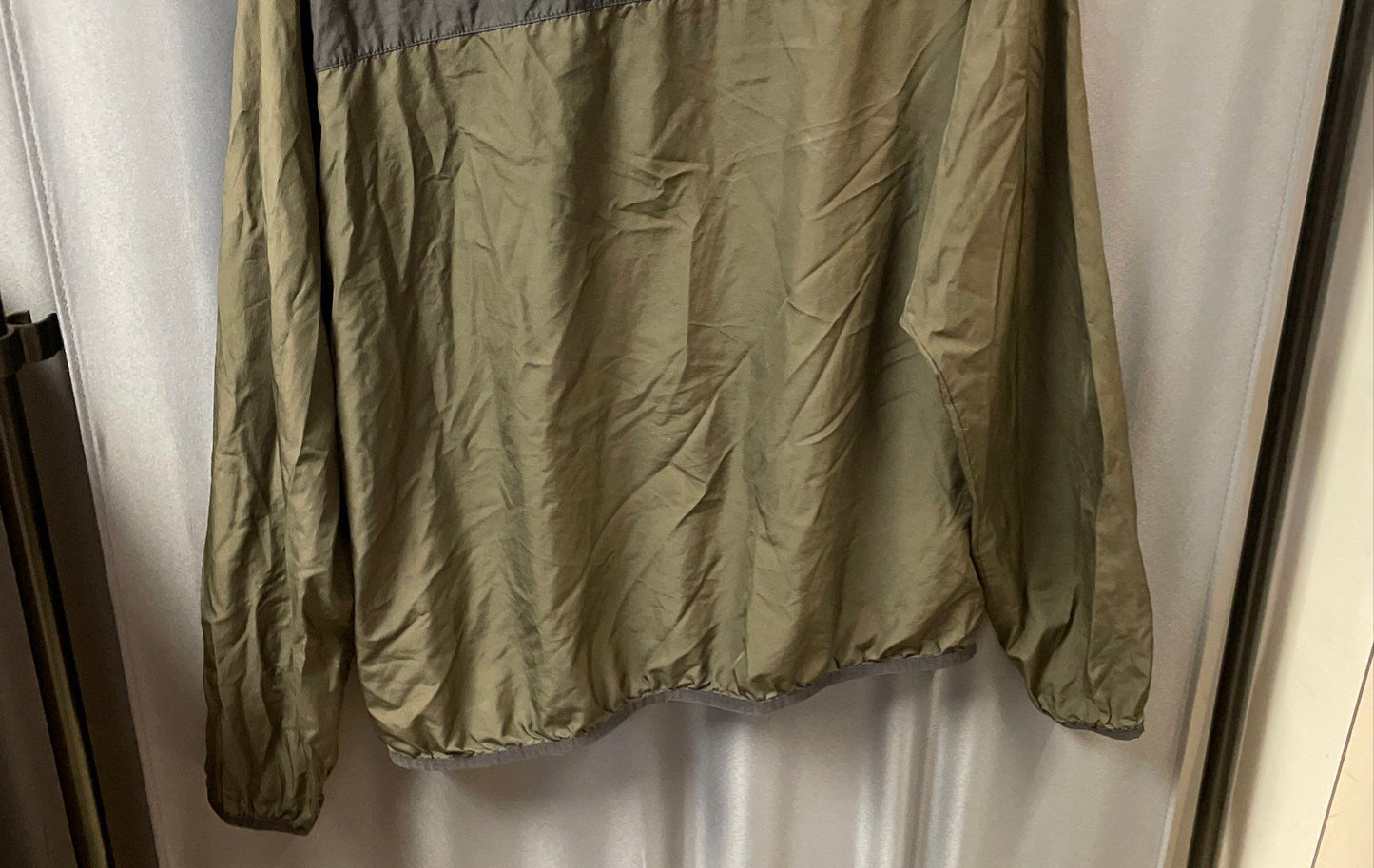 The North Face Men's Cyclone Windbreaker Jacket Black Olive Green Sz M