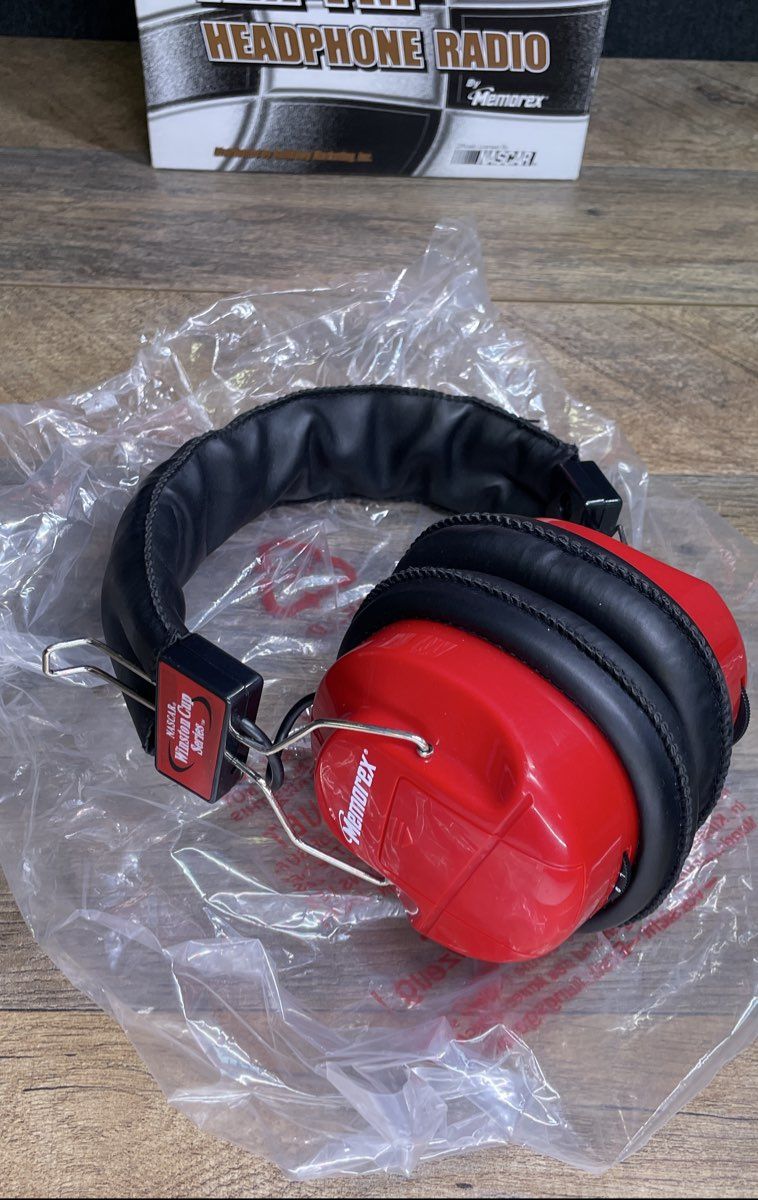 IOB Lot Of 2 Memorex Nascar Winston Cup Series AM-FM Headphone Radio