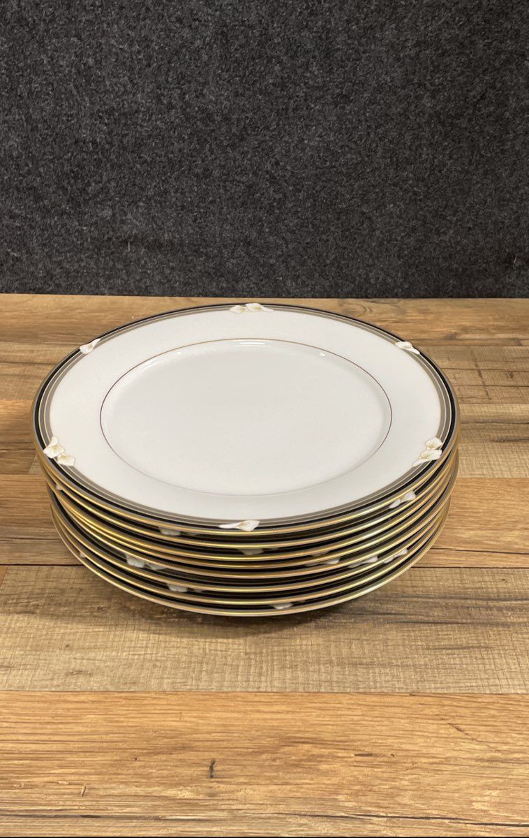 Legendary by Noritake Ellington 3691 Dinner Plates