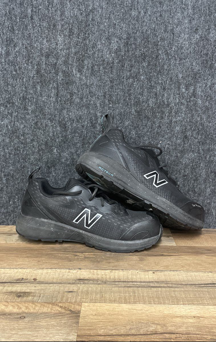 New Balance Logic Toe Protect Black Women's Industrial Work Shoes Size 7.5