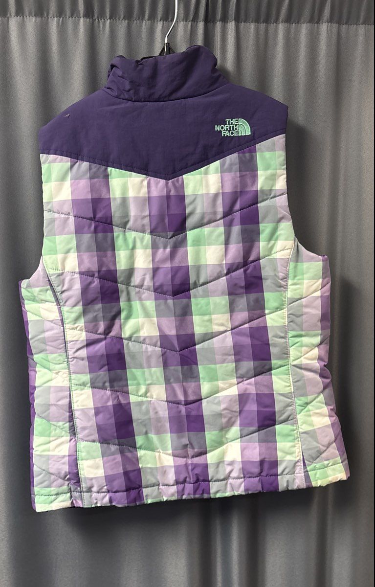 The North Face Girls Purple Green Plaid Insulated Puffer Vest Sz M 10/12