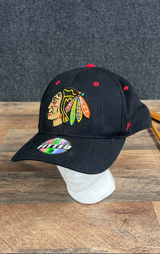 Zephyr NWT Chicago Blackhawks NHL Fitted Hat Cap Black Embroidered Logo Size 8