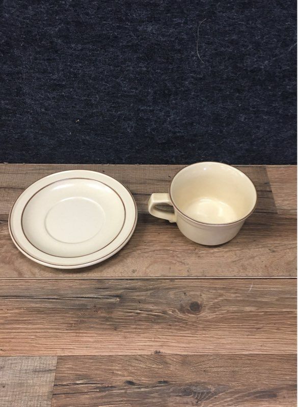 Lot of 3 Pfaltzgraff Village Brown Plates and Cups
