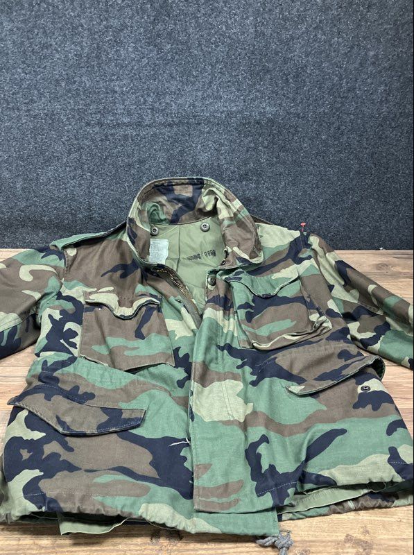 Vintage 1984 US Army M-65 Field Jacket Woodland Camo Small X-Short USA Made