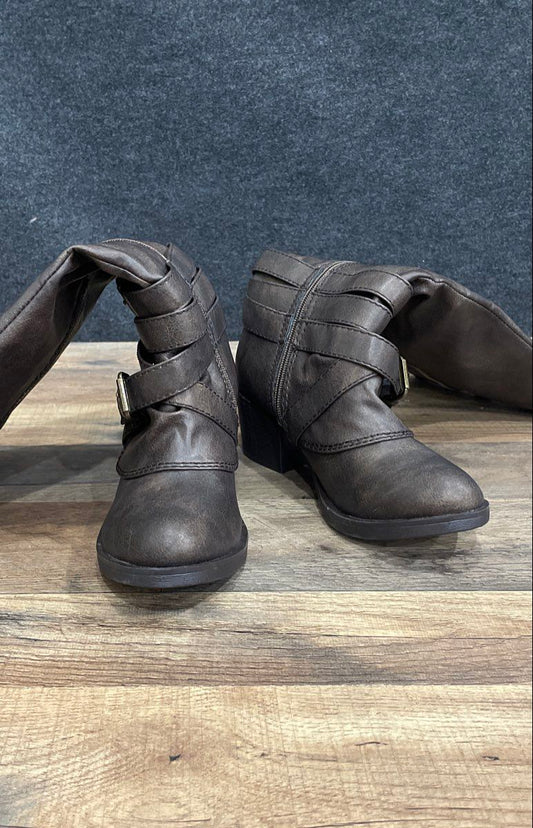 Sonoma Goods for Life Quincie Brown Strappy Buckle Side Zip Boots Women's Size 7