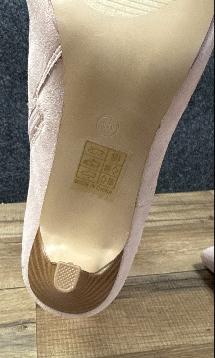 Journee Collection Deandra Blush Pink Bow Accented Pointed Toe Bootie Size 10