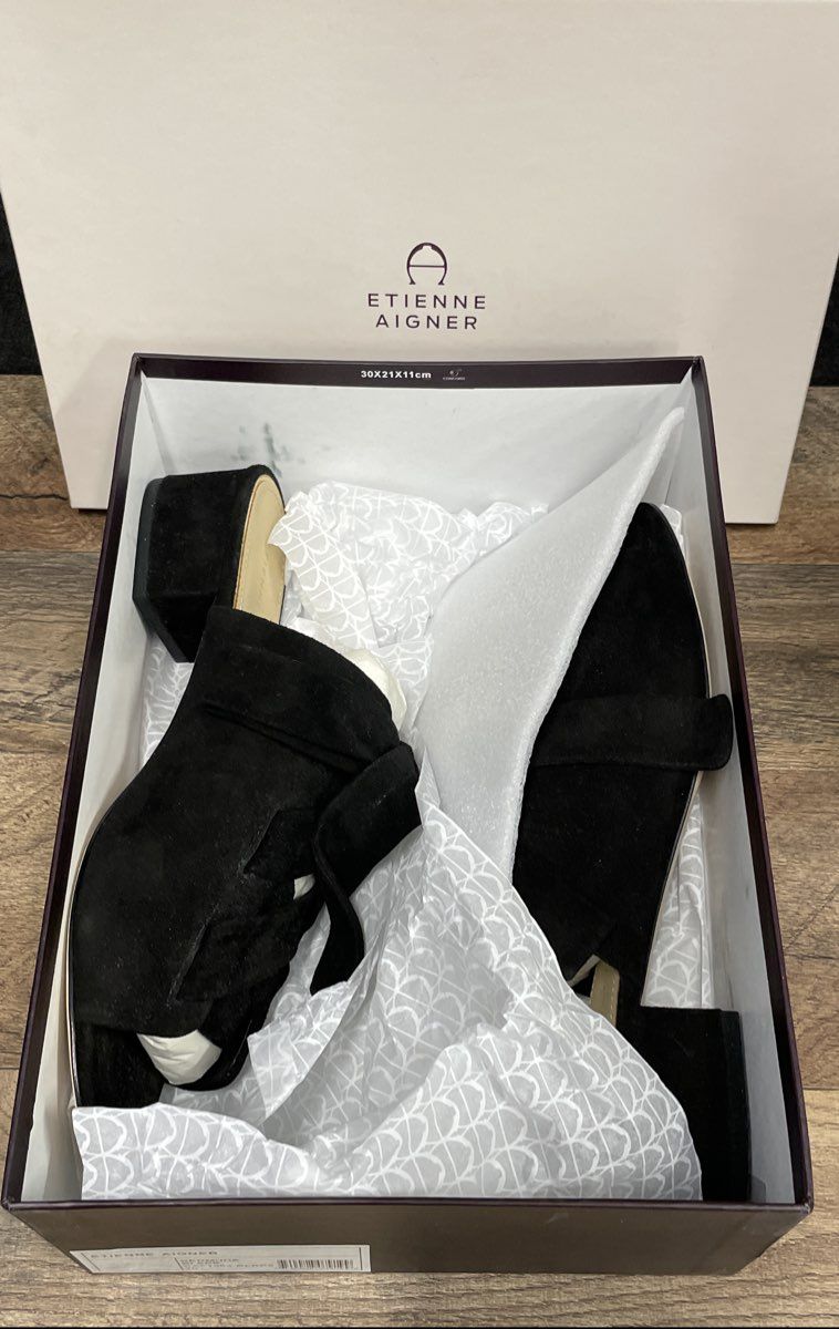 Etienne Aigner Bermuda Black Suede Bow Slide Sandals Women's Size 10 DS