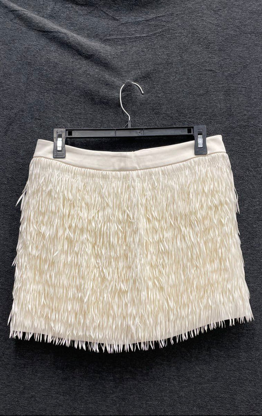 Express Women's White Fringe Textured Mini Skirt Size 4 NWT