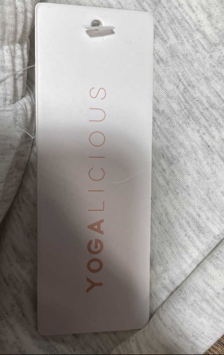 Yogalicious Women's Heather Light Grey Softlite Lanston Culotte Pant Sz S NWT