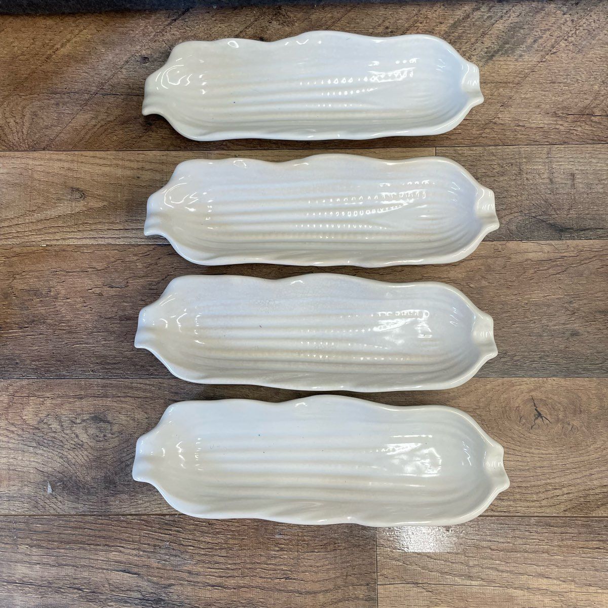Set of 4 White Ceramic Corn on the Cob Dishes