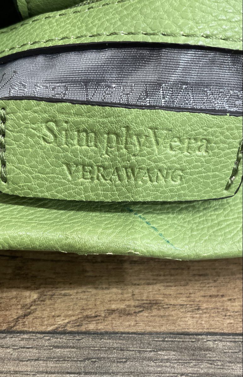 Simply Vera Vera Wang Green Leather Satchel Crossbody Handbag Silver Hardware