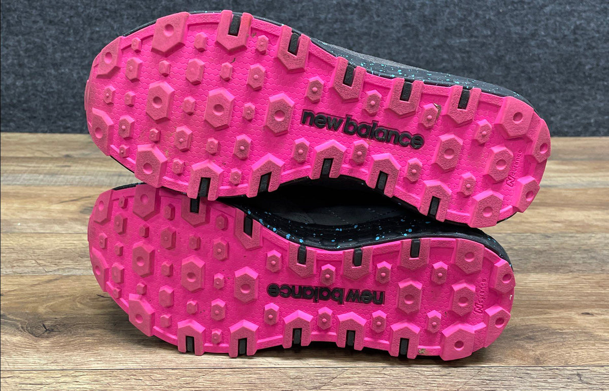 New Balance Fresh Foam Crag v1 Grey Pink Teal Trail Running Shoes Women's Sz 8