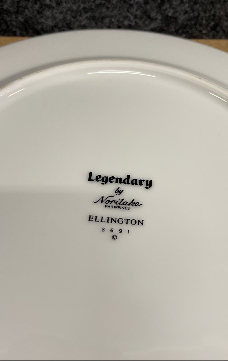 Legendary by Noritake Ellington 3691 Salad Plates
