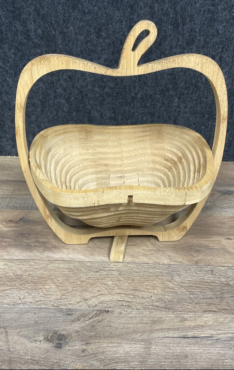Wooden Expandable Apple Basket