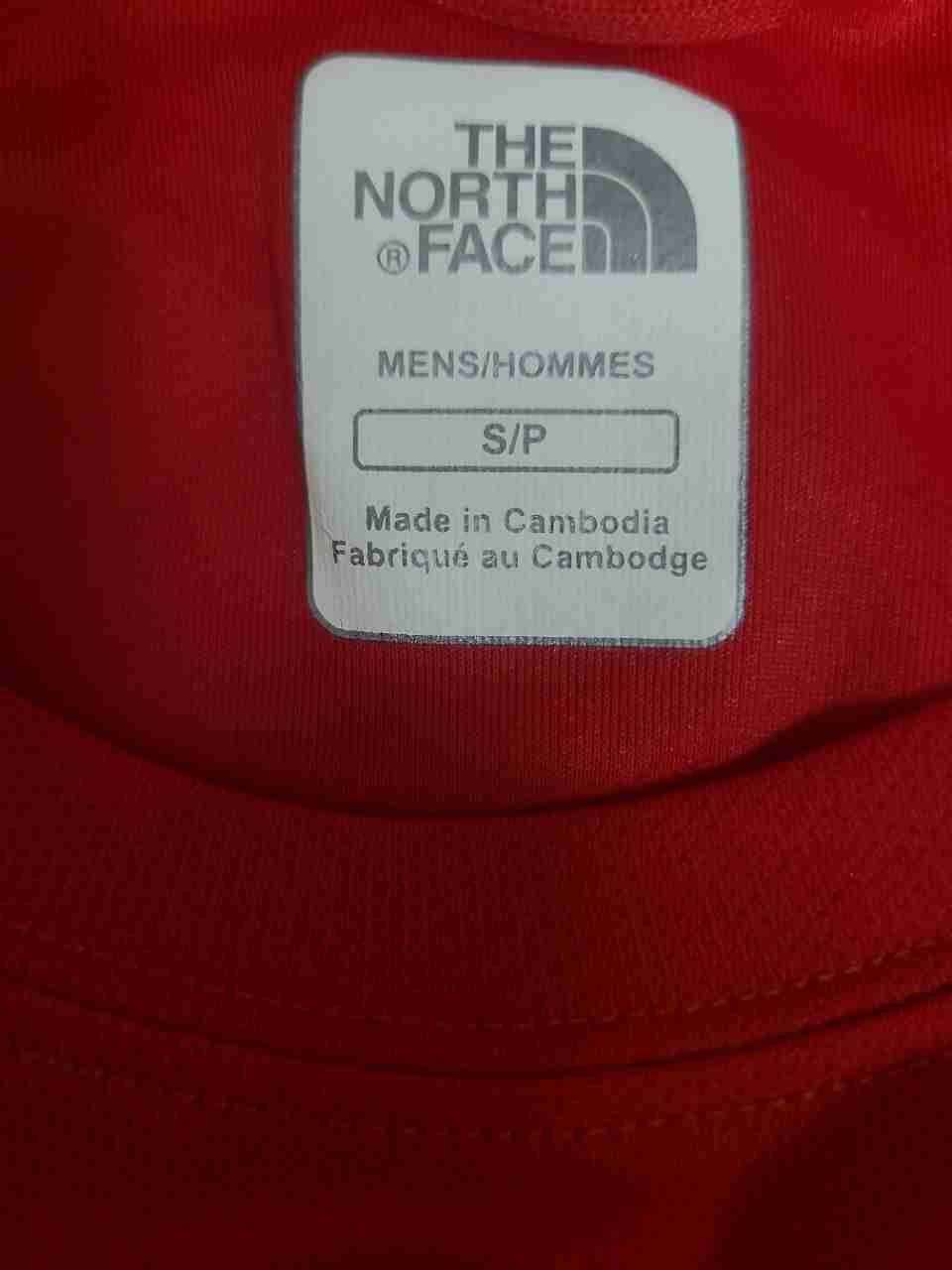 The North Face Men's Red Short Sleeve Performance Active T-Shirt Sz S