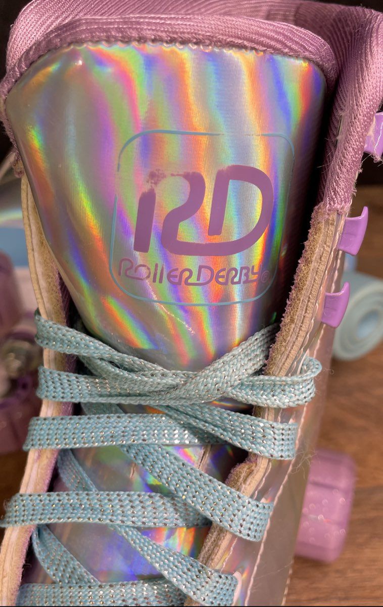 Girl's Roller Derby Pixie Holographic Roller Skate Size 6