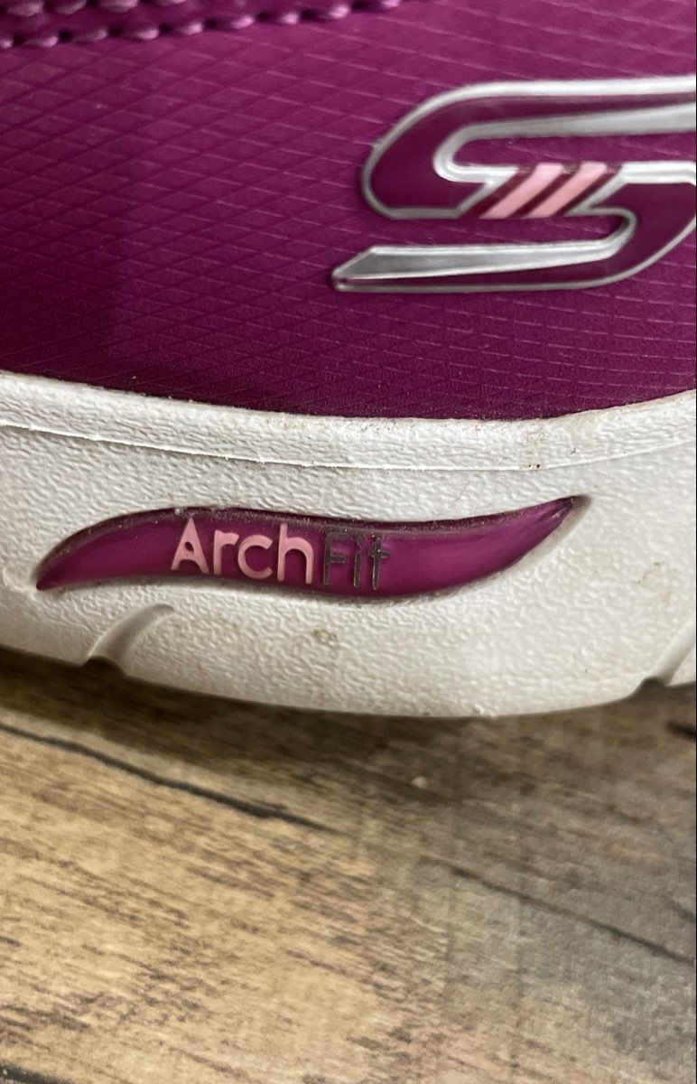 Skechers Arch Fit Purple Knit Slip-on Walking Shoes Women's Size 11