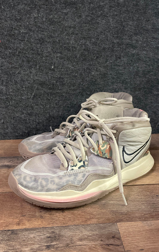 Nike Kyrie Infinity Camo Animal Print Grey Pink Basketball Shoes Size 7.5
