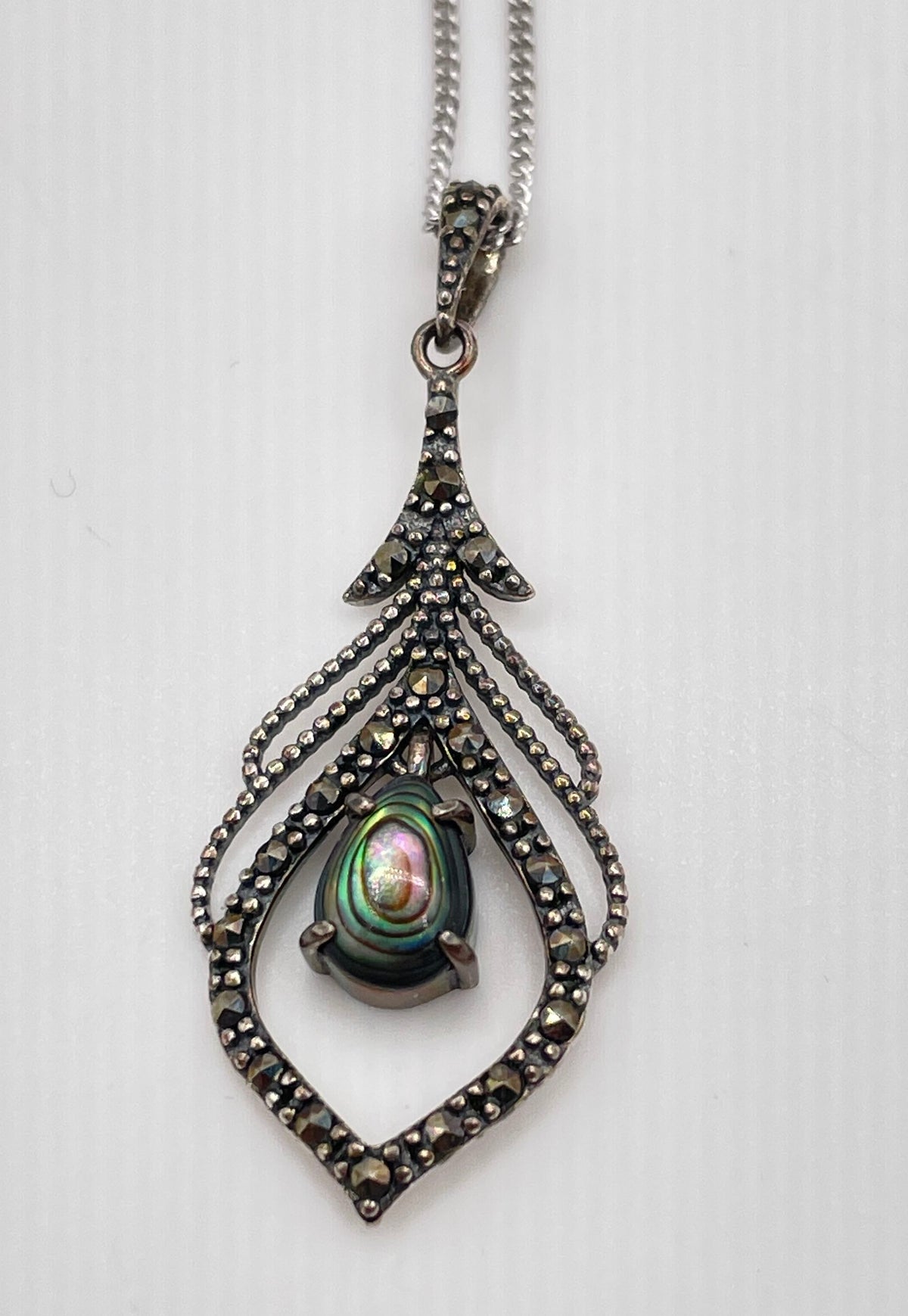 925 Sterling Silver Marcasite & Abalone Pendant Necklace 3.1g
