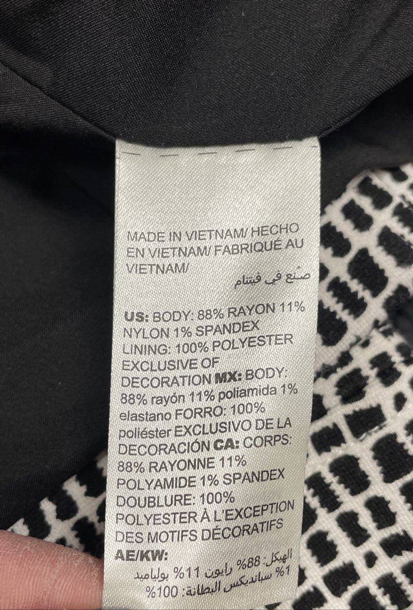 Chico's Open Front Embroidered Sleeve Geometric Blazer Jacket Size 1 (8/10 M)