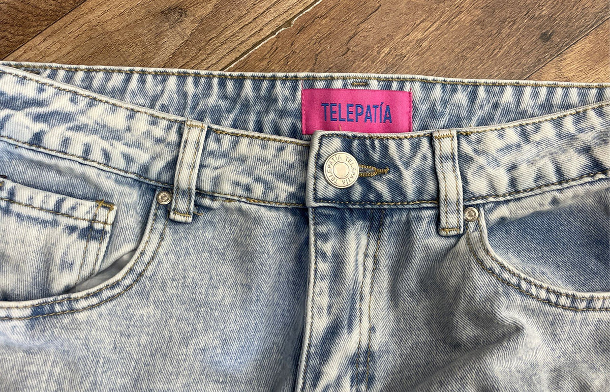 Telepatia Women's Light Wash Raw Hem Bow Wide Leg Denim Jeans Sz 11/30