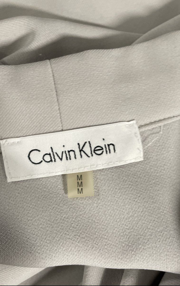 Calvin Klein Men's Grey Roll Tab Sleeve V-Neck Pleated Front Blouse Sz M