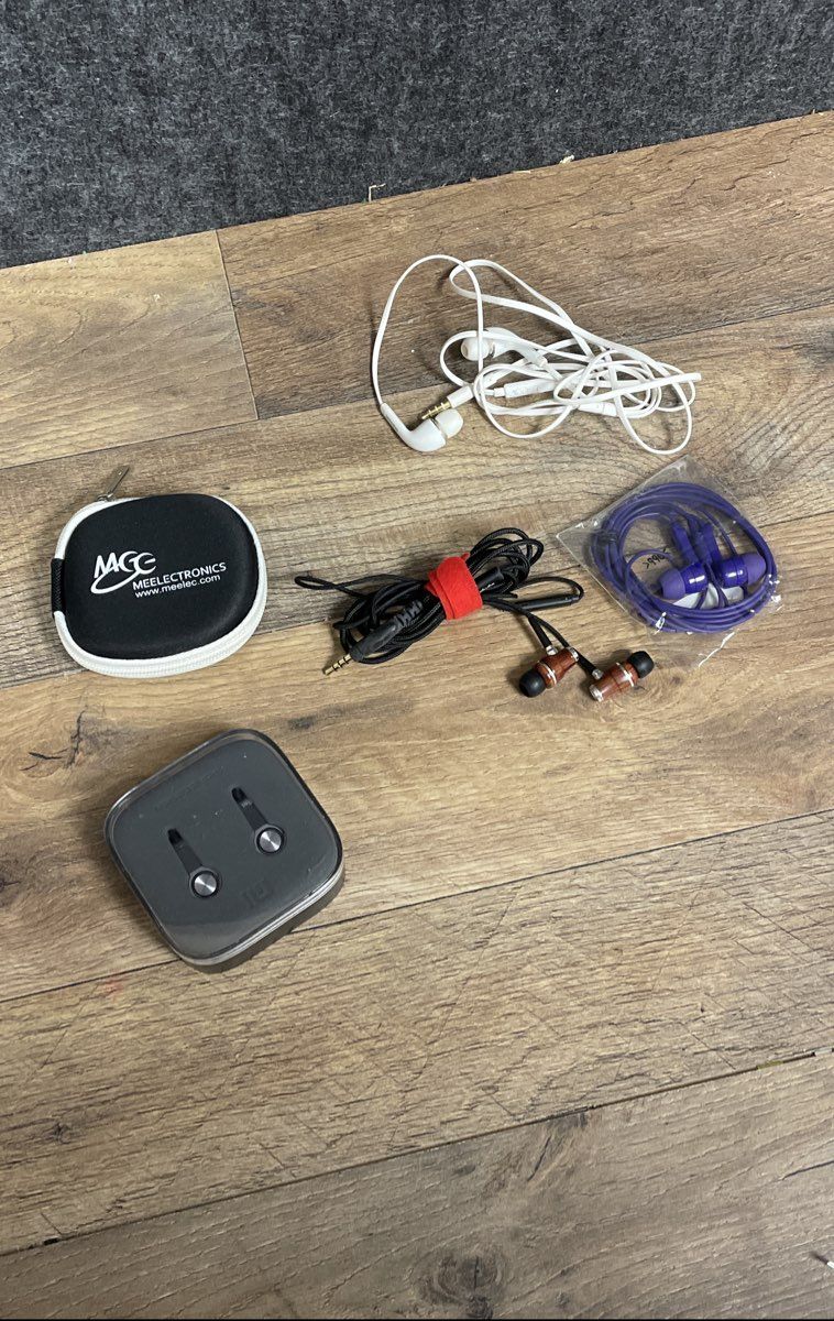 Headphone Lot