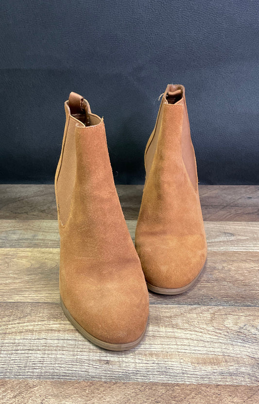 Michael Kors Tan Suede Block Heel Chelsea Ankle Boots Women's Size 7