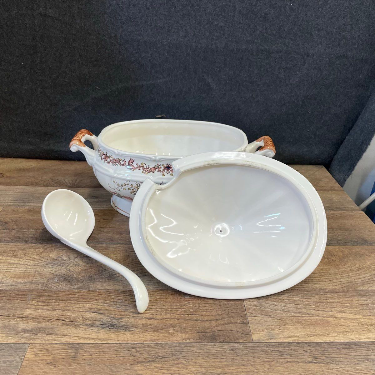 Vintage Style Ceramic Soup Tureen with Lid and Ladle