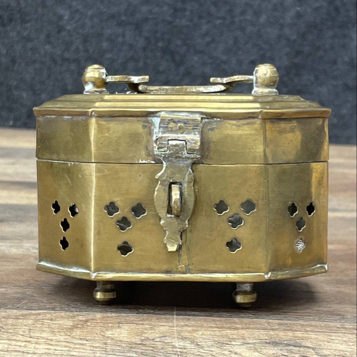 Vintage-style Brassed Hinged Cricket Box