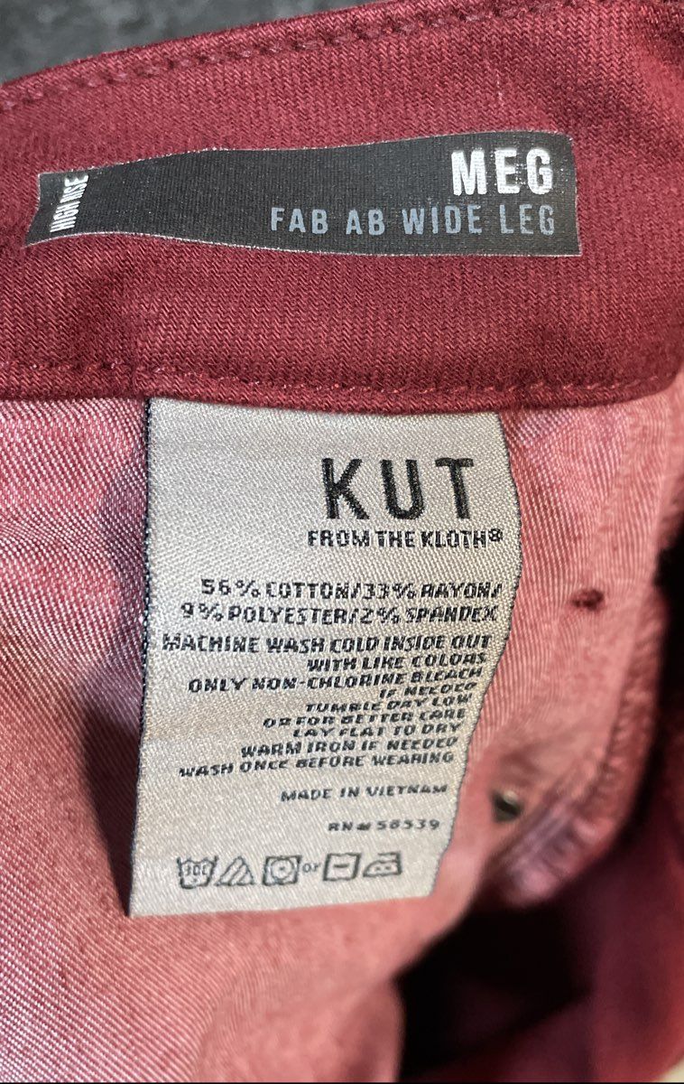 Kut From The Kloth Women's Maroon High Rise Meg Fab Ab Wide Leg Raw Hem 24W NWT