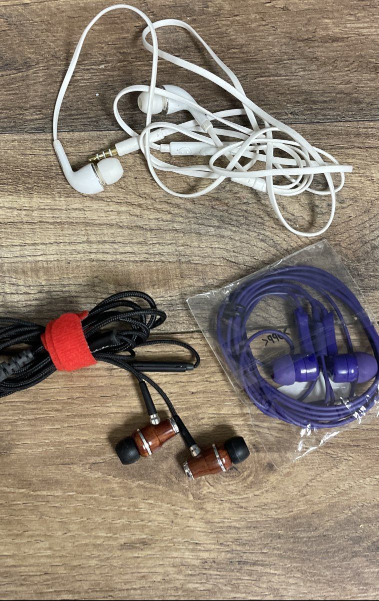 Headphone Lot