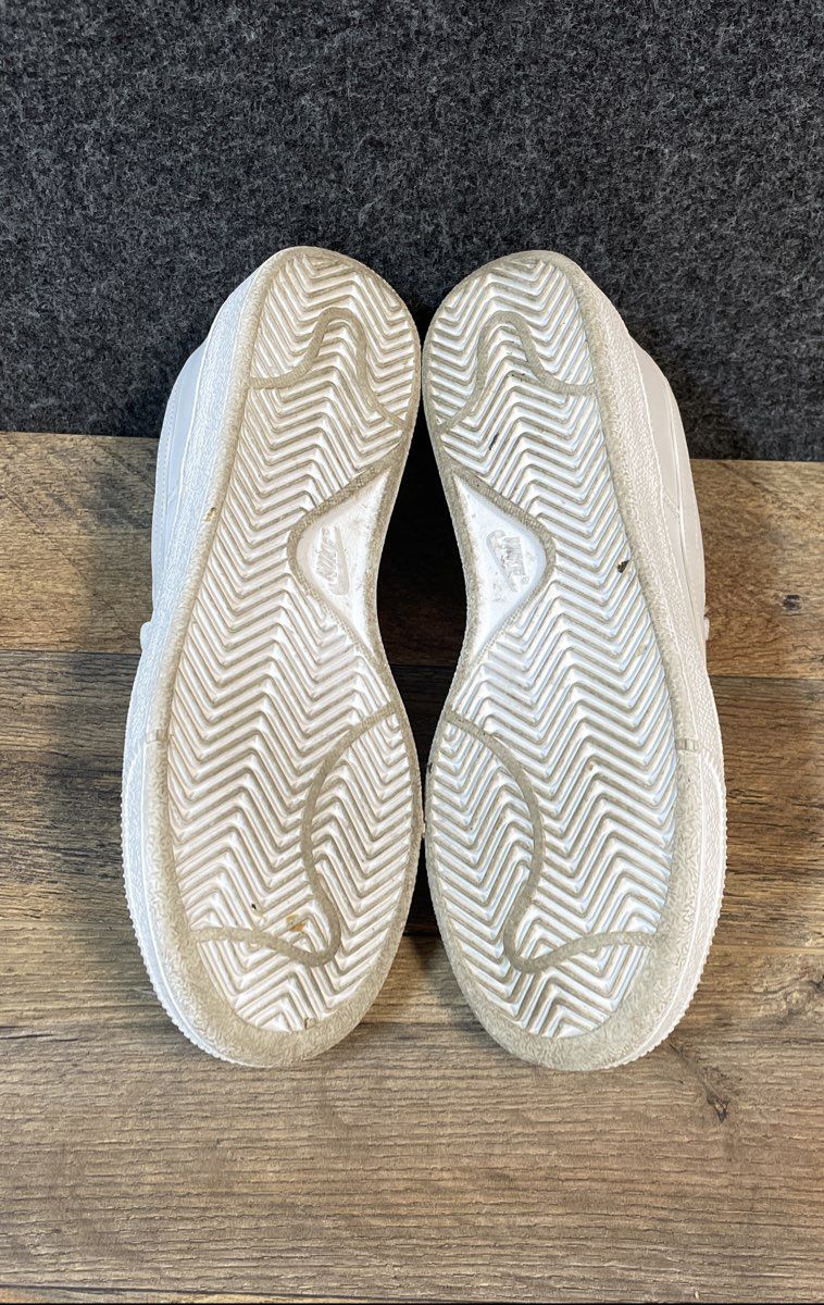 Nike Court Royale White Women's Low Top Sneakers Size 7