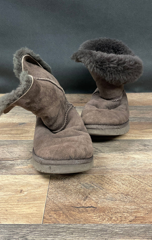 UGG Classic Cuff Mini Fluff Brown Suede Shearling Boots Women's Size 7
