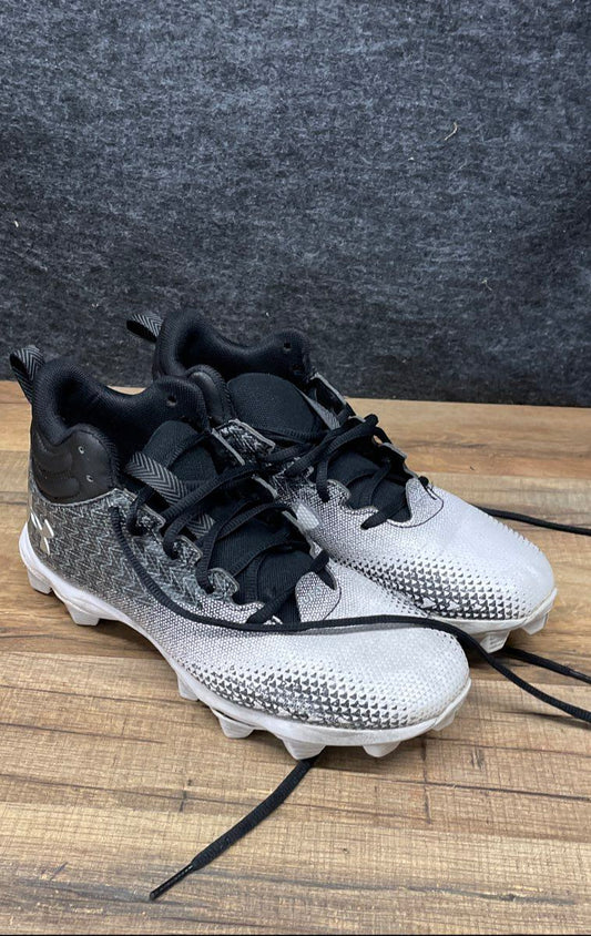 Under Armour Youth Black White Spotlight Franchise RM 2.0 Football Cleats 6Y