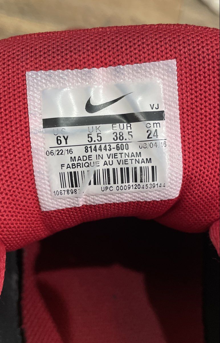 Nike Air Max Tavas GS University Red White Lifestyle Sneakers Size 6Y
