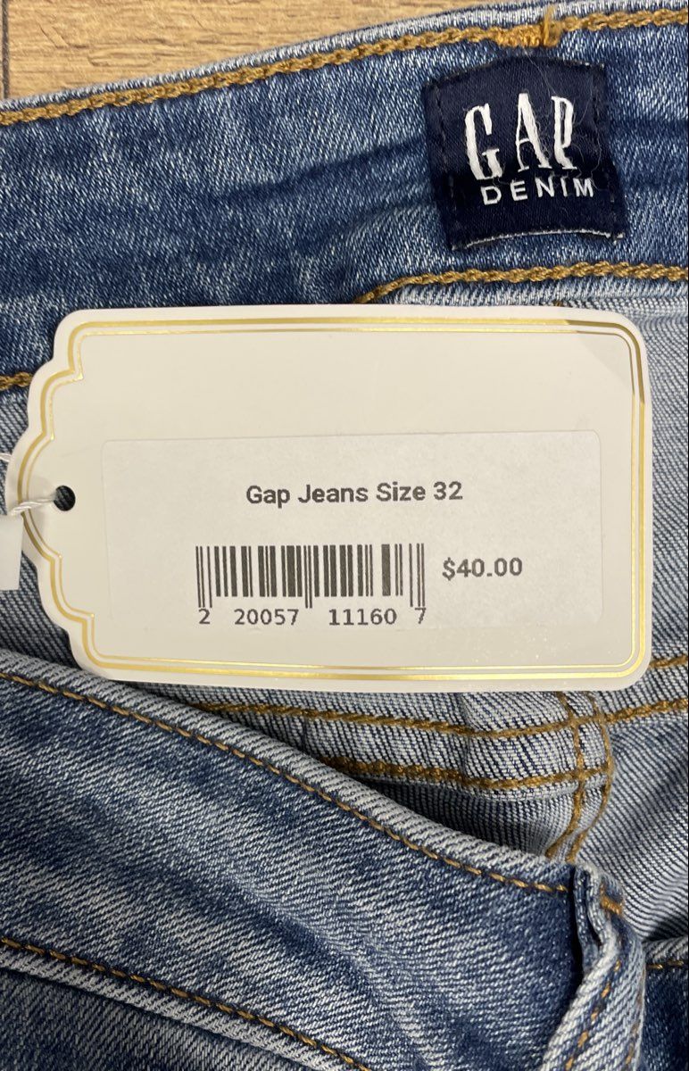 GAP Women's Light Wash Distressed High Rise Skinny Jeans Sz 32 NWT
