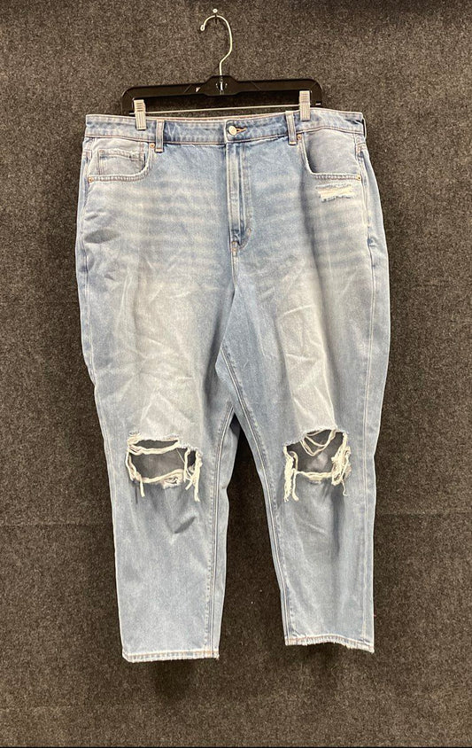 American Eagle Women's NWT Mom Jeans Light Wash Distressed Ripped Sz 20S