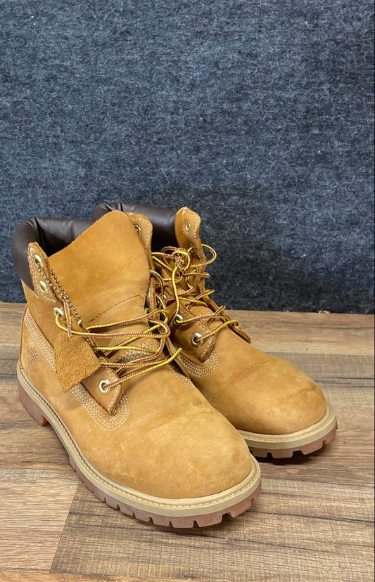 Timberland 6 Inch Premium Waterproof Wheat Nubuck Leather Boots Size 5 M