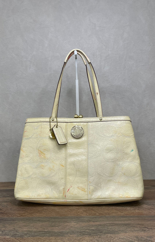 Coach Cream Signature Patent Leather Kiss Lock Tote Bag Gold Hardware