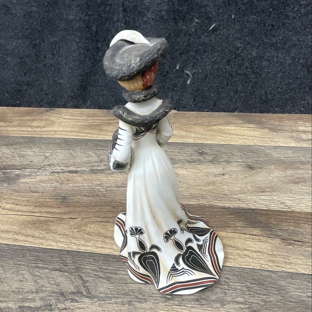 Vintage Lenox Figurine " Tea at the Ritz" Victorian Lady Porcelain 8.5" Tall