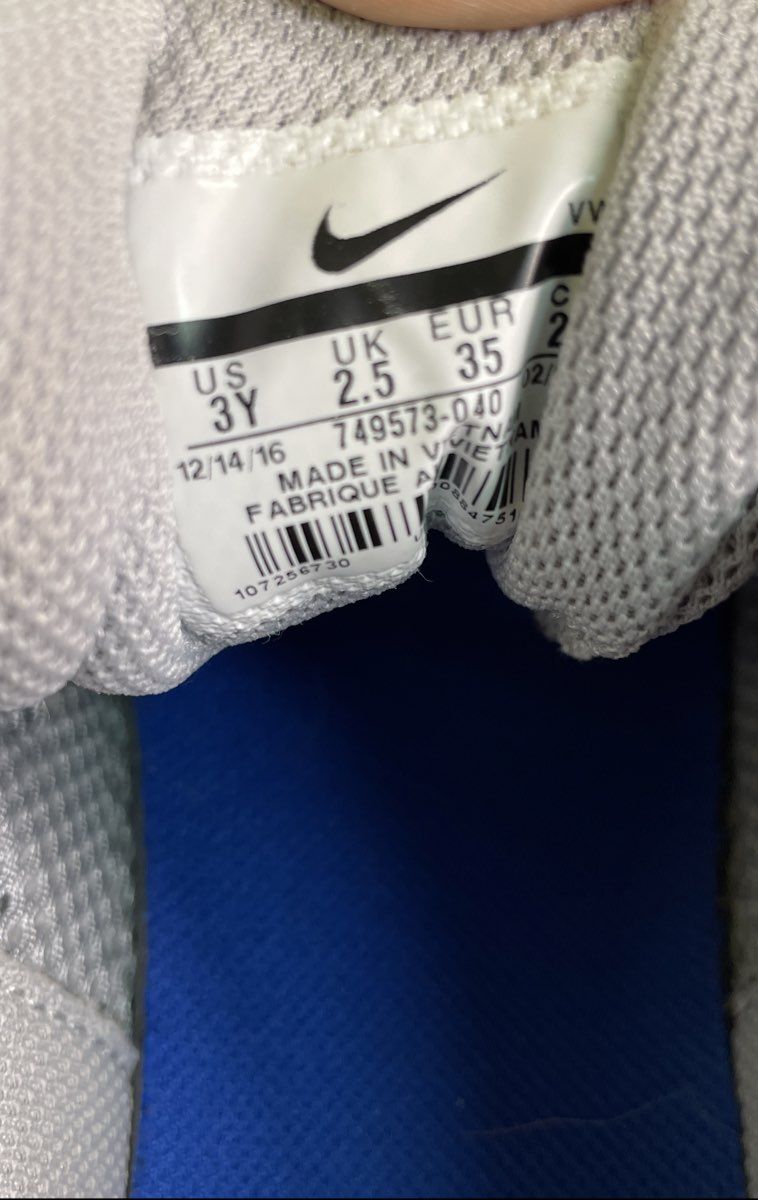 Nike Air Max Invigor Cool Grey Electric Blue Youth Sneakers Size 3Y
