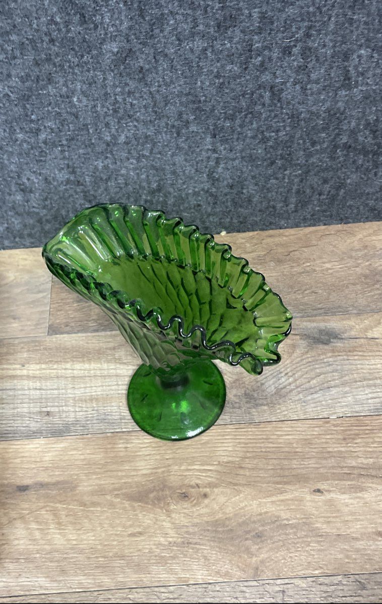 Emerald Green Glass Fan Vase
